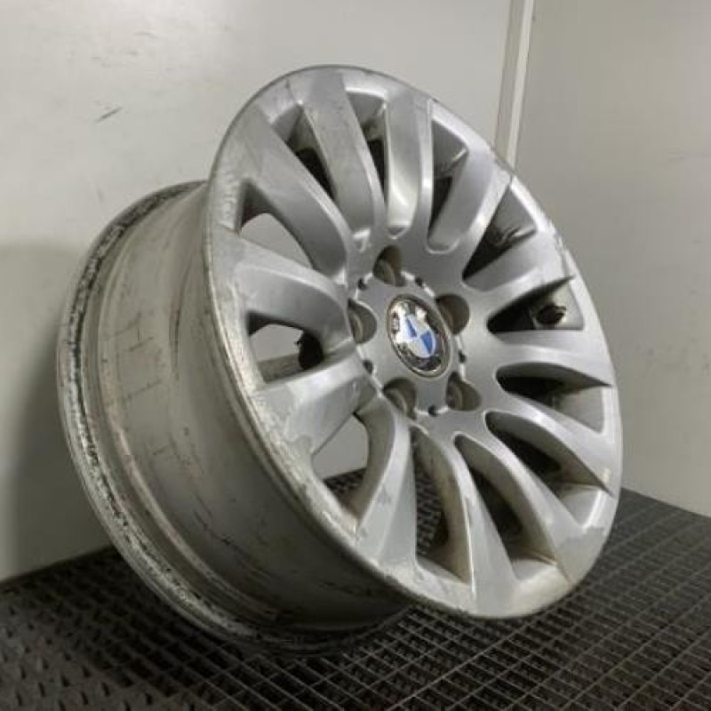 Jante BMW SERIE 1 E87 Photo n°3
