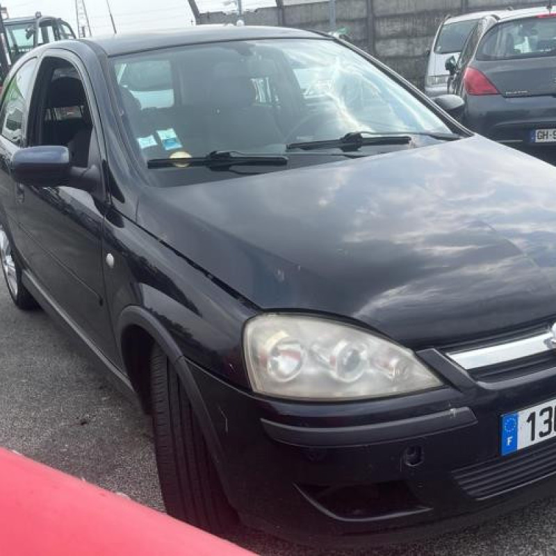 Porte avant gauche OPEL CORSA C Photo n°10
