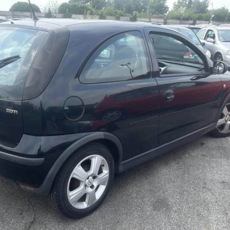 Porte avant gauche OPEL CORSA C Photo n°11