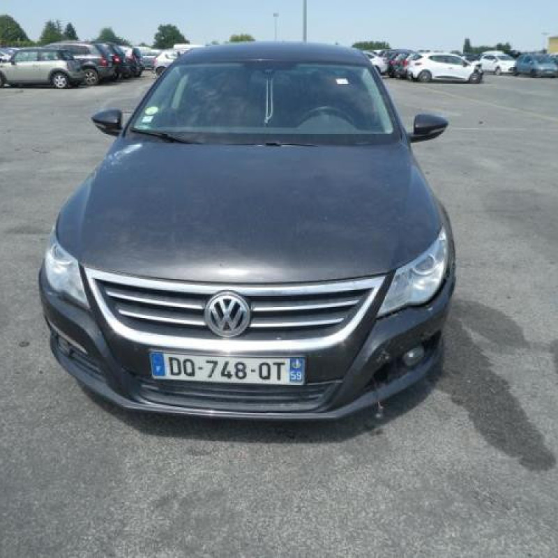 Etrier arriere droit (freinage) VOLKSWAGEN PASSAT 5 Photo n°4