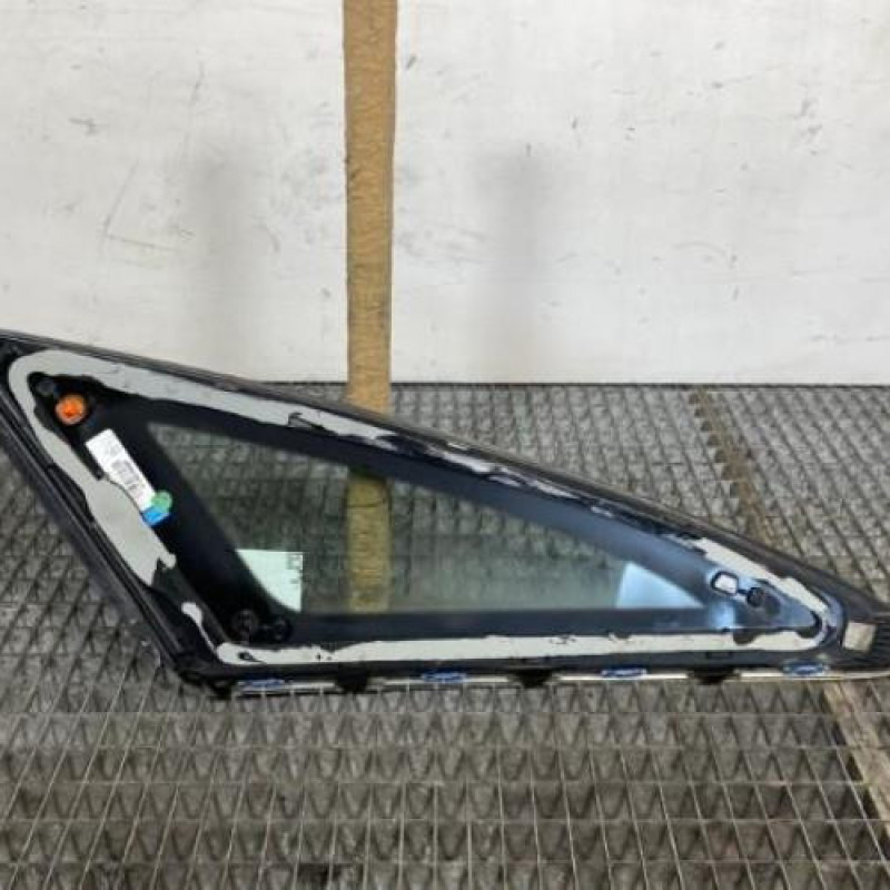 Custode arriere droit MERCEDES CLASSE CLA 118 Photo n°4
