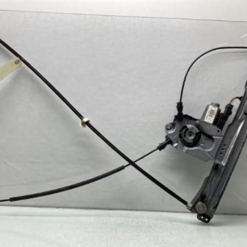 Leve vitre electrique avant gauche RENAULT CLIO 3 Photo n°1