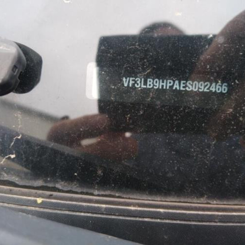 Leve vitre electrique avant droit PEUGEOT 308 2 Photo n°17