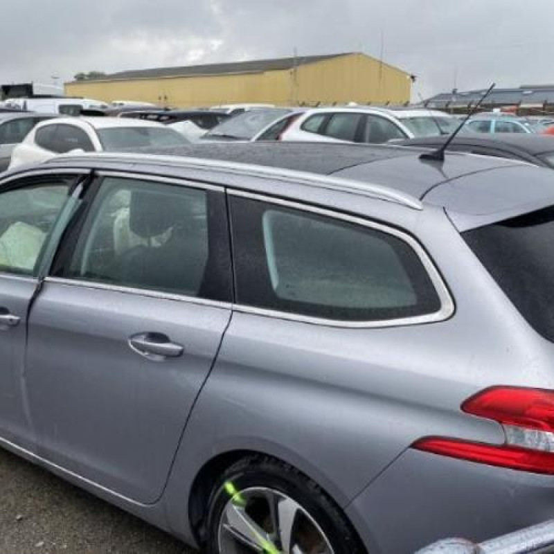 Alternateur PEUGEOT 308 2 SW Photo n°14