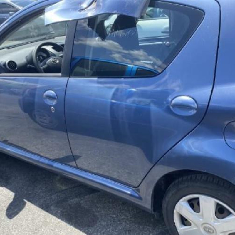 Leve vitre electrique avant droit TOYOTA AYGO 1 Photo n°18