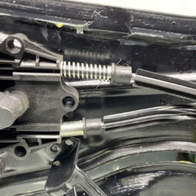 Leve vitre electrique arriere droit PEUGEOT 308 1 Photo n°4