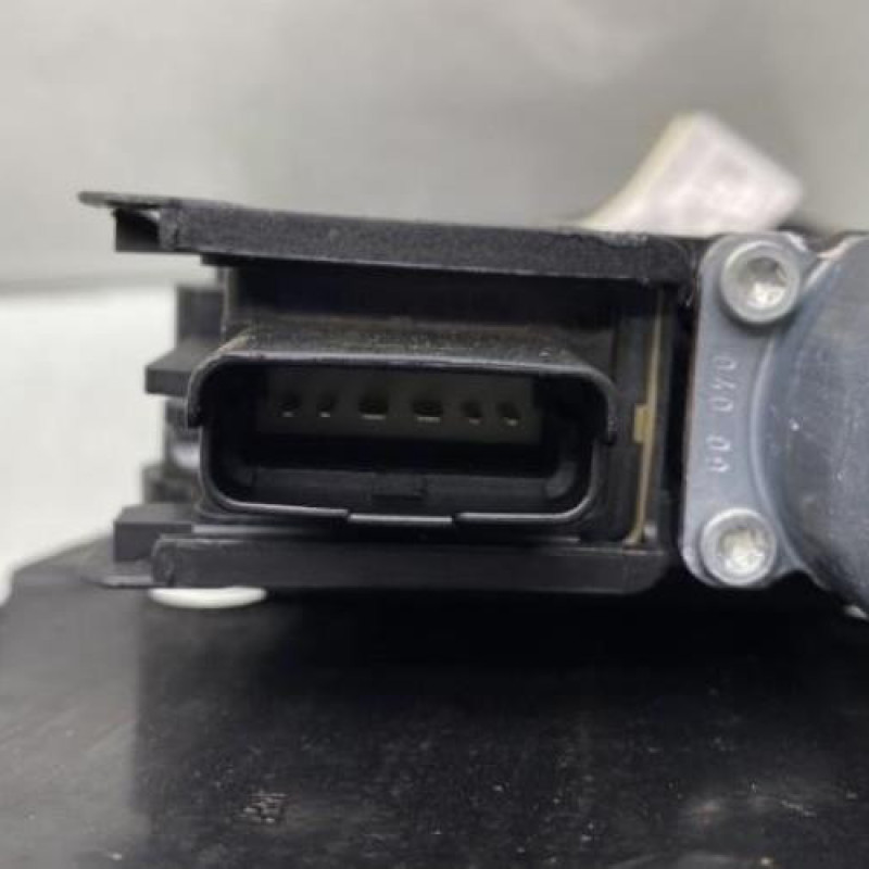 Leve vitre electrique arriere droit PEUGEOT 308 1 Photo n°6