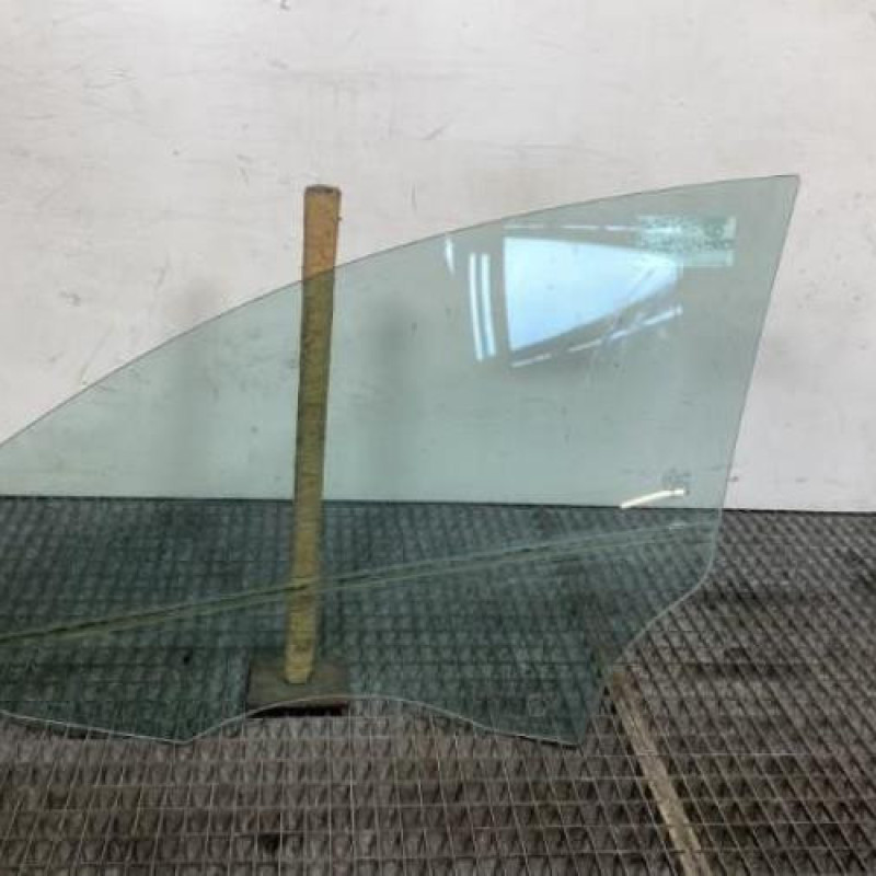 Vitre avant droit MERCEDES CLASSE CLA 118 Photo n°6