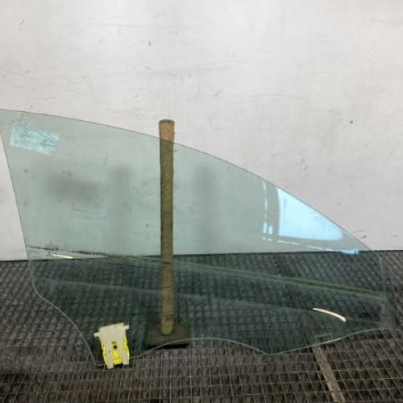 Vitre avant gauche MERCEDES CLASSE CLA 118 Photo n°6