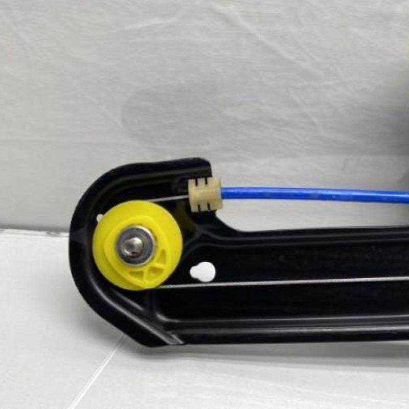 Leve vitre electrique arriere droit MERCEDES CLASSE CLA 118 Photo n°5