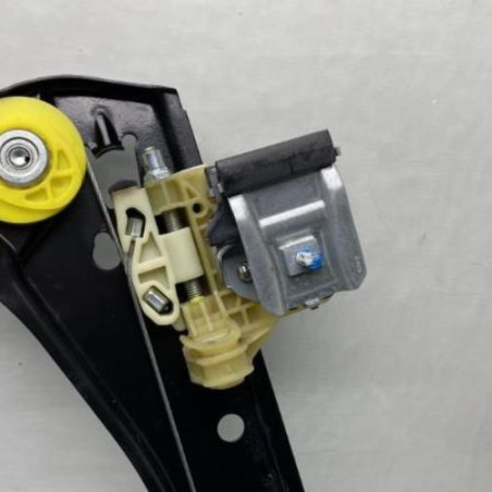 Leve vitre electrique avant droit MERCEDES CLASSE CLA 118