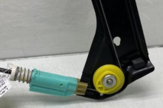 Leve vitre electrique avant droit MERCEDES CLASSE CLA 118