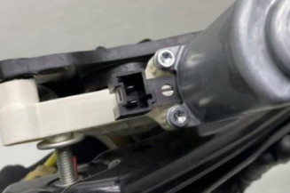 Leve vitre electrique avant droit MERCEDES CLASSE CLA 118