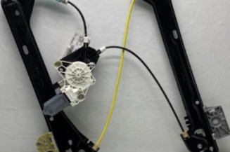 Leve vitre electrique avant gauche MERCEDES CLASSE CLA 118