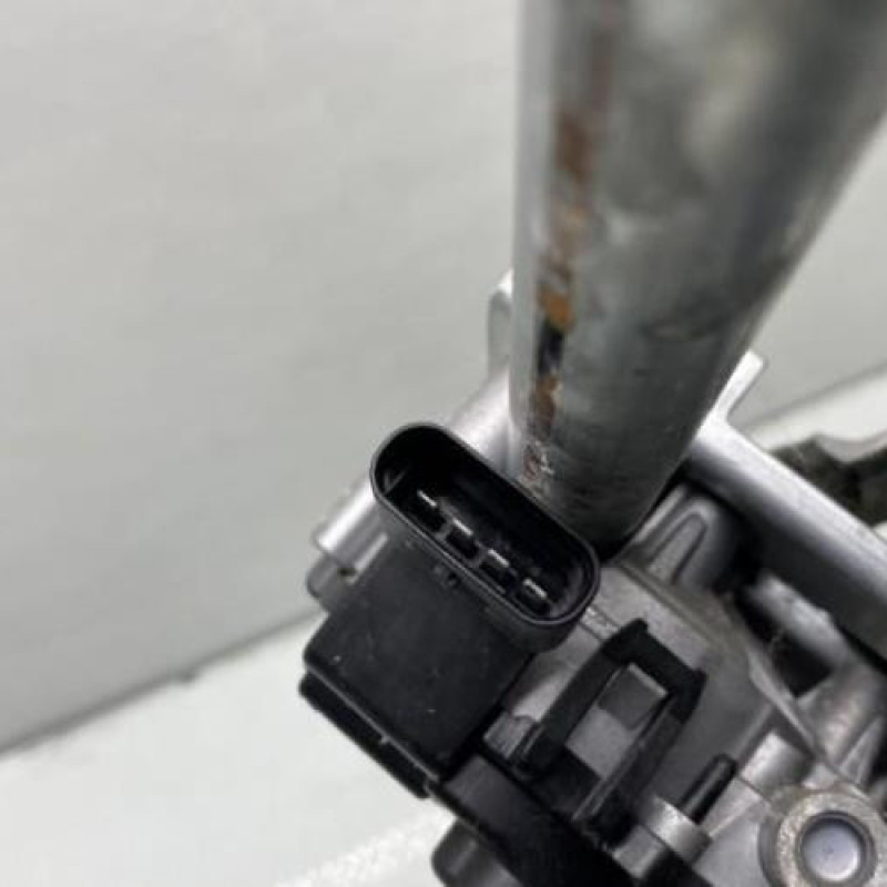 Moteur essuie glace avant MERCEDES CLASSE CLA 118 Photo n°9
