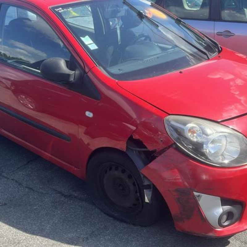 Capot RENAULT TWINGO 2 Photo n°15