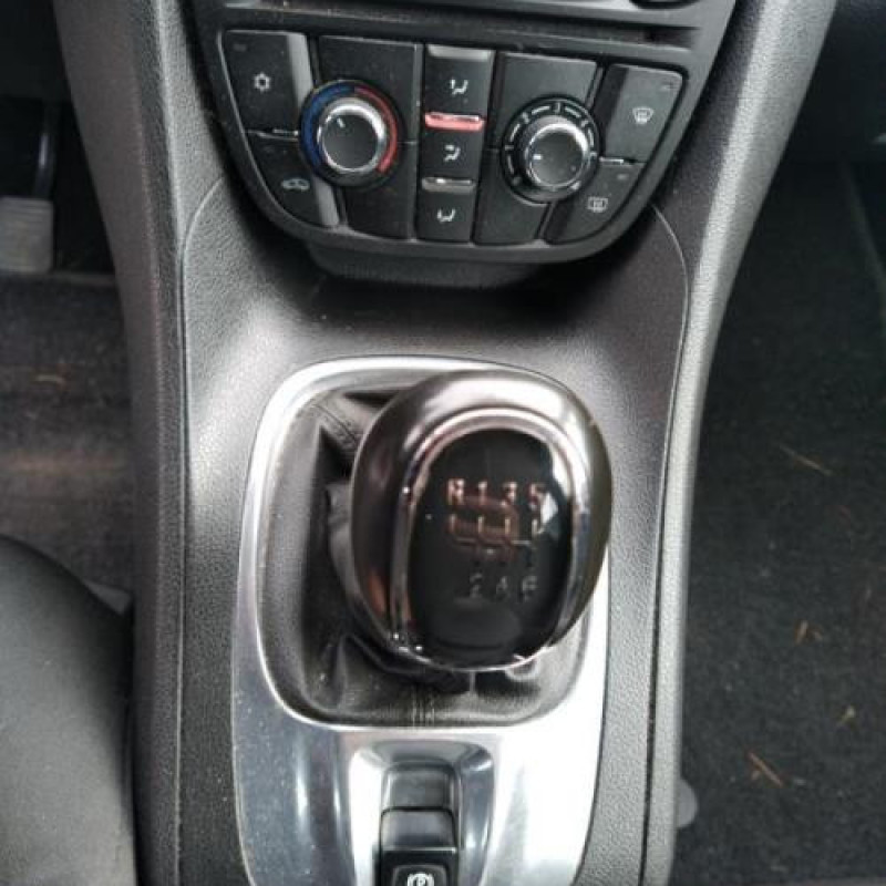 Etrier arriere droit (freinage) OPEL MERIVA B Photo n°8