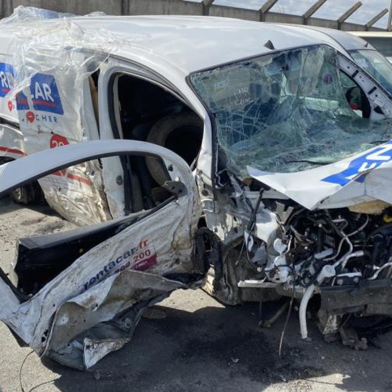 Pivot de moyeu avant gauche RENAULT KANGOO 3 Photo n°5