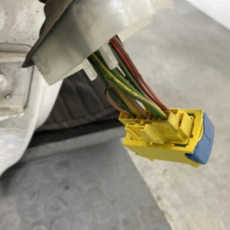 Porte avant droit CITROEN BERLINGO 2 Photo n°6