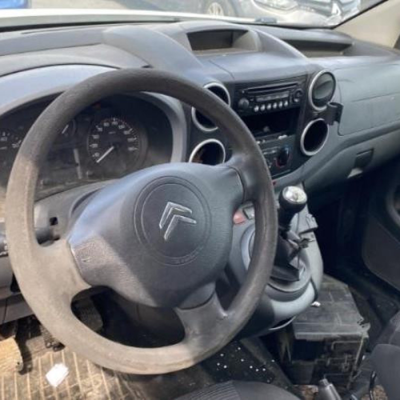 Porte avant droit CITROEN BERLINGO 2 Photo n°19