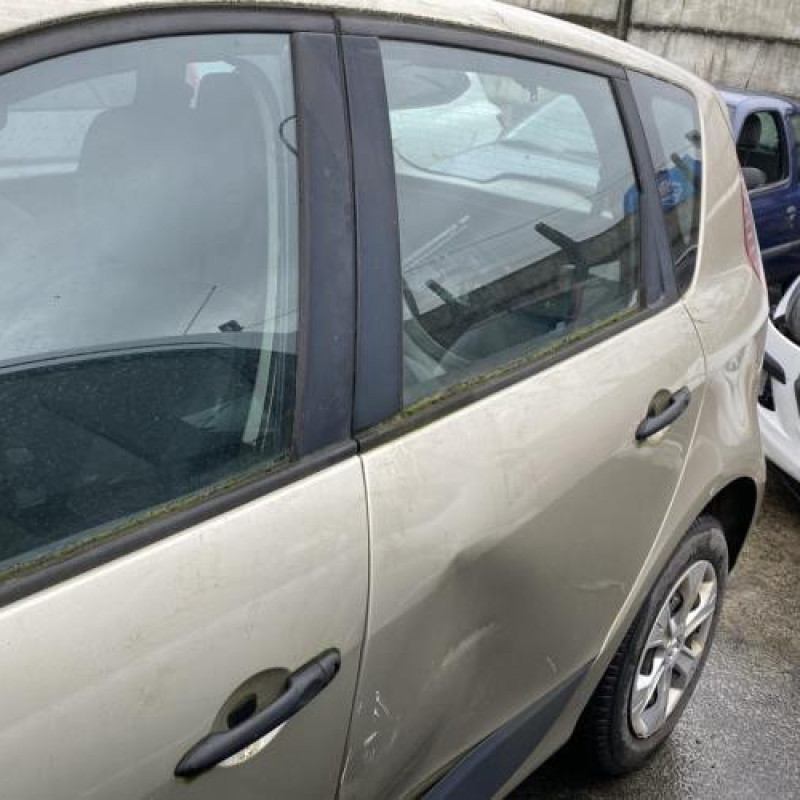 Boitier air bag RENAULT SCENIC 3 Photo n°10