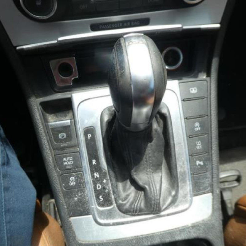 Boitier air bag VOLKSWAGEN PASSAT 5 Photo n°12