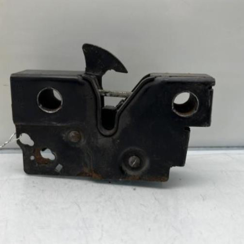 Fermeture de capot VOLKSWAGEN SCIROCCO 3 Photo n°1