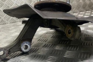 Pivot de moyeu avant droit HONDA CIVIC 8