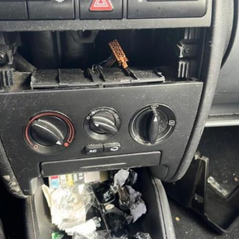 Feu arriere principal droit (feux) SEAT TOLEDO 2 Photo n°11