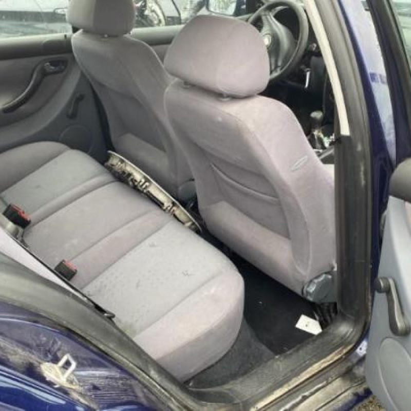 Feu arriere principal droit (feux) SEAT TOLEDO 2 Photo n°16