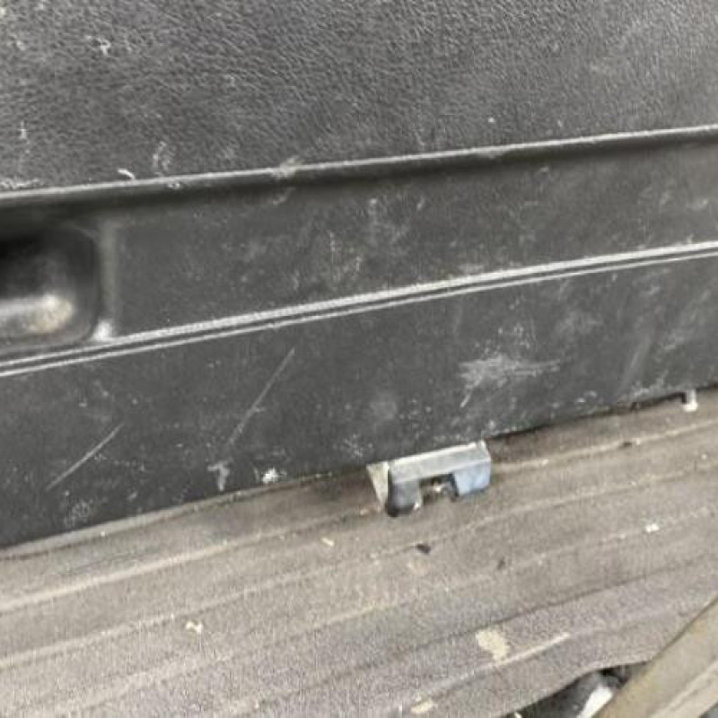 Malle/Hayon arriere OPEL ZAFIRA A Photo n°13