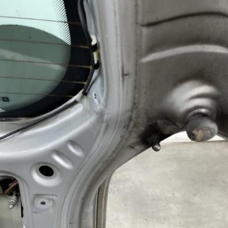 Malle/Hayon arriere OPEL ZAFIRA A Photo n°10