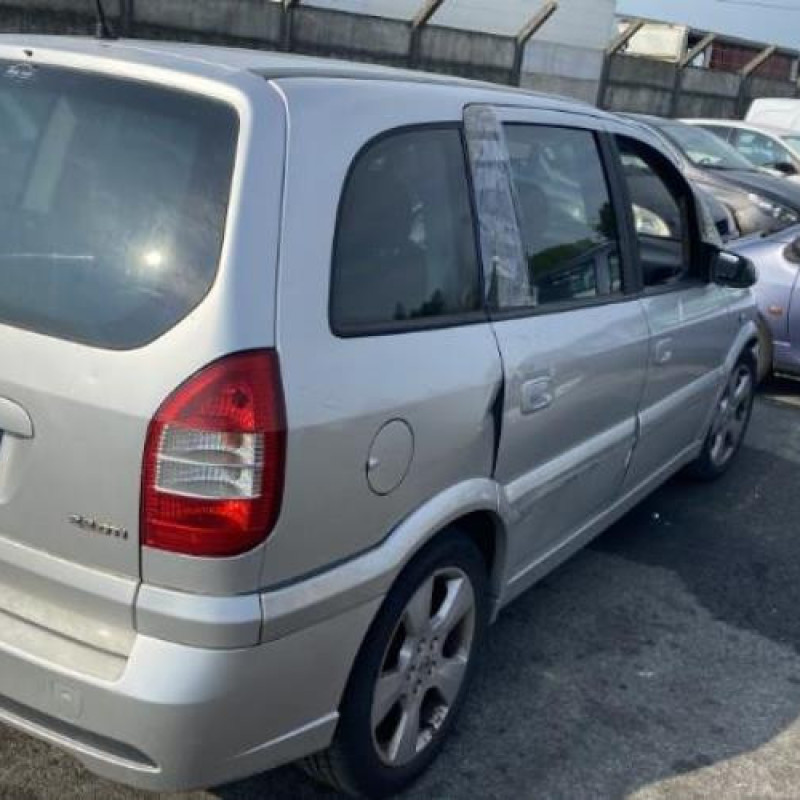 Malle/Hayon arriere OPEL ZAFIRA A Photo n°16