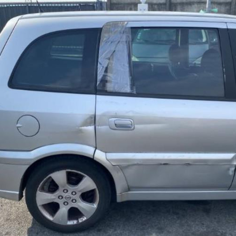 Malle/Hayon arriere OPEL ZAFIRA A Photo n°19