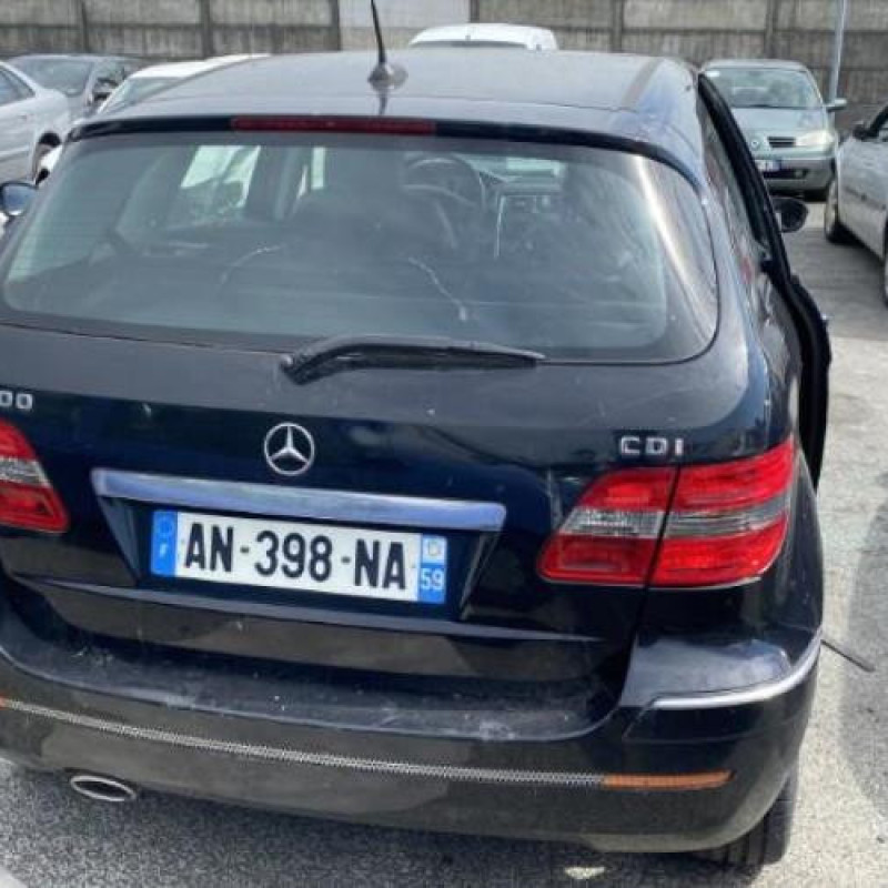 Malle/Hayon arriere MERCEDES CLASSE B 245 Photo n°18