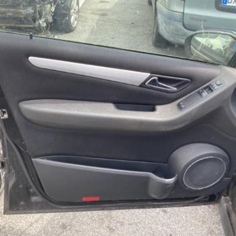 Porte arriere droit MERCEDES CLASSE B 245 Photo n°17