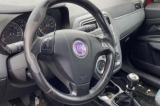 Anti brouillard gauche (feux) FIAT GRANDE PUNTO