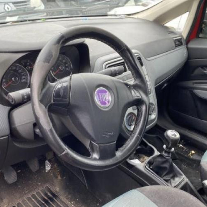 Anti brouillard gauche (feux) FIAT GRANDE PUNTO Photo n°18