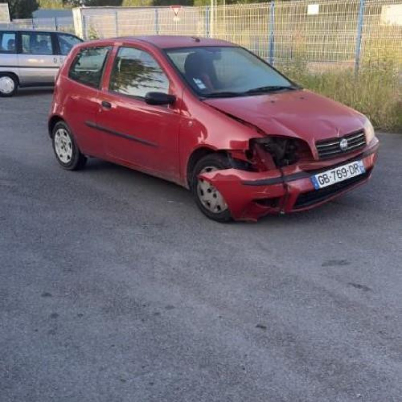 Malle/Hayon arriere FIAT PUNTO 2 Photo n°13
