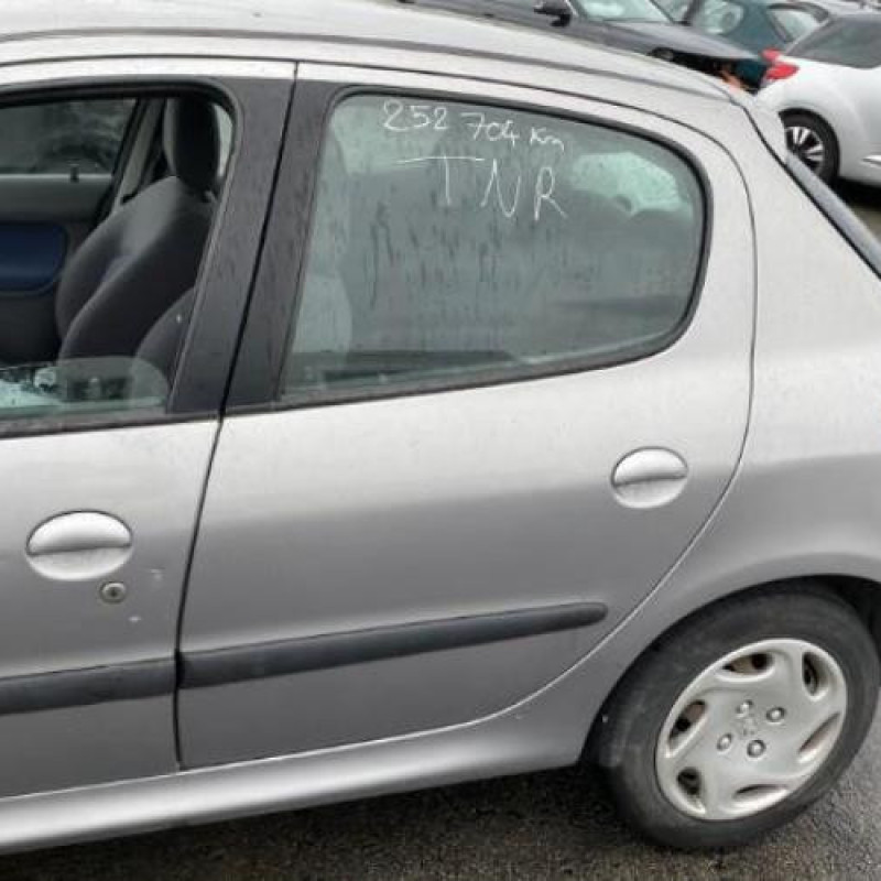 Boitier BSI PEUGEOT 206 Photo n°14