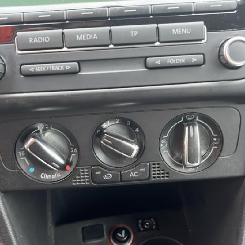 Boitier air bag VOLKSWAGEN POLO 5 Photo n°12