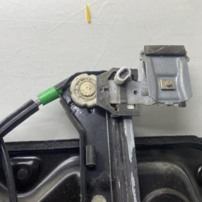 Leve vitre electrique avant droit VOLKSWAGEN NEW BEETLE 1 Photo n°8