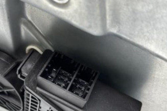 Leve vitre electrique avant droit SKODA FABIA 1