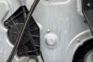 Leve vitre electrique avant droit SKODA FABIA 1