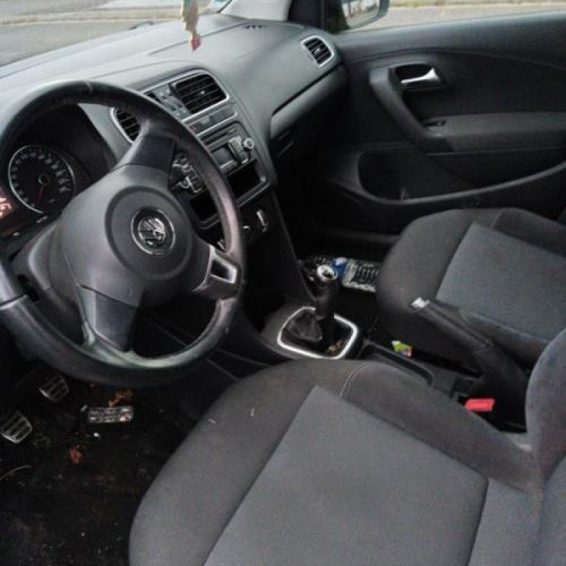 Commande de fermeture centralisee VOLKSWAGEN POLO 5 Photo n°9