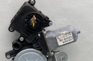 Leve vitre electrique arriere droit TOYOTA COROLLA VERSO 2