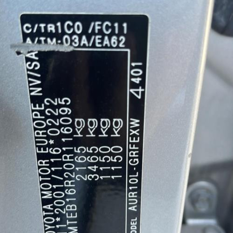 Leve vitre electrique arriere gauche TOYOTA COROLLA VERSO 2 Photo n°10