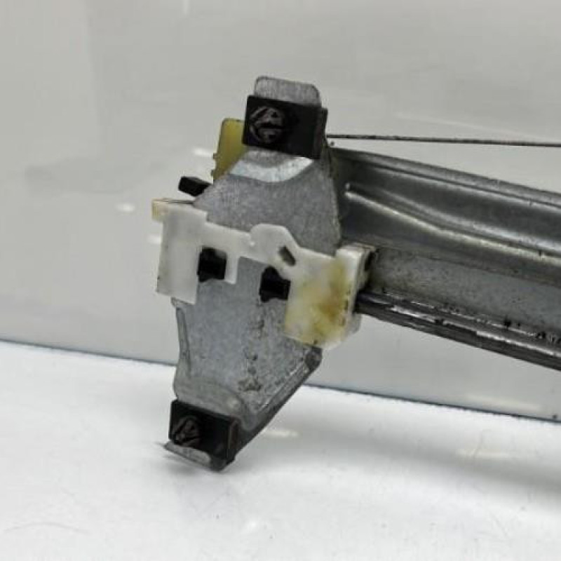 Leve vitre electrique avant droit PEUGEOT 308 1 Photo n°7