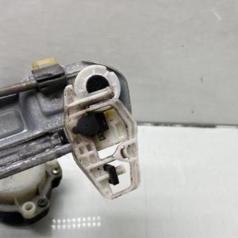 Leve vitre electrique avant droit RENAULT MEGANE 2 Photo n°3