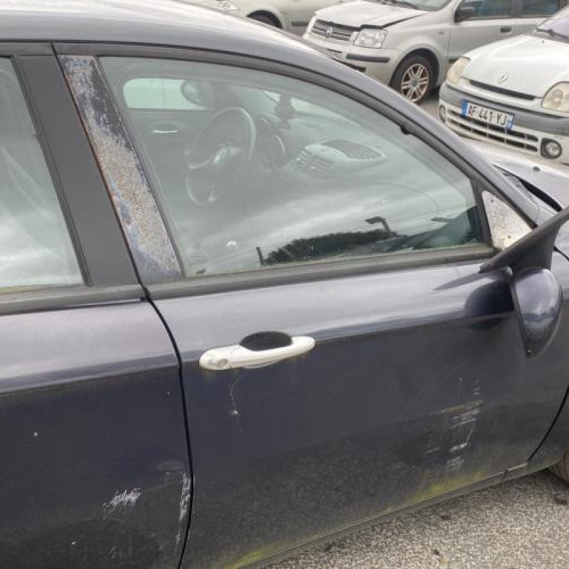 Leve vitre electrique avant droit ALFA ROMEO 147 Photo n°17